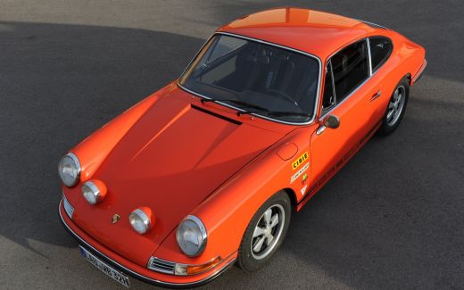 Porsche 911F 2.0 S Dunlop